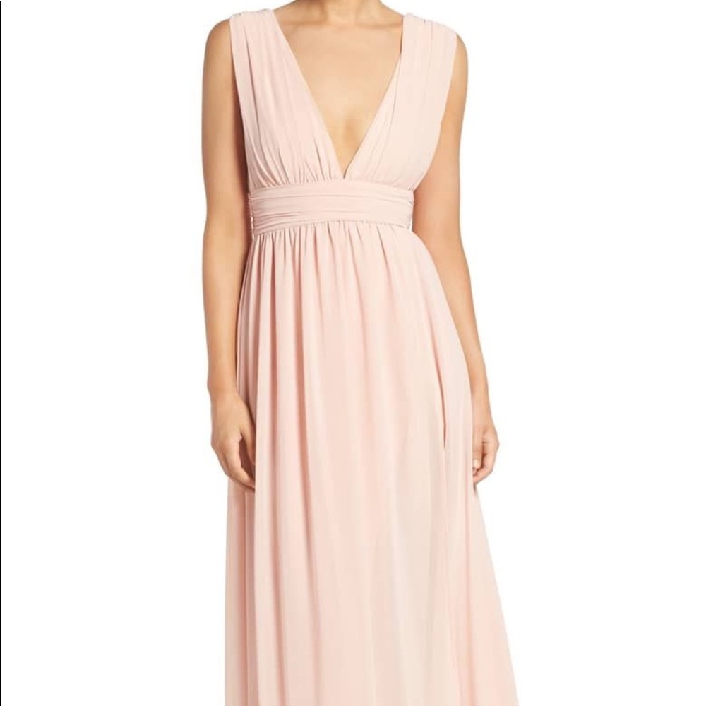 Lulu’s Chiffon deep v dress